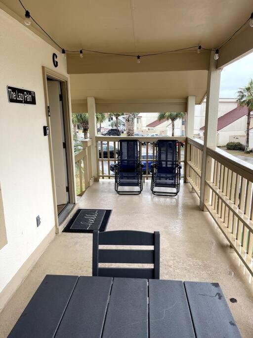 Lazy Palm 4 Pools Short Walk To Beach! Sleeps 5! Panama City Beach Exterior photo