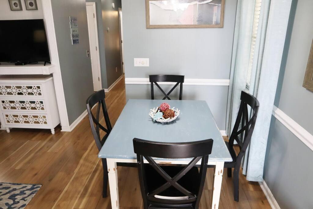 Lazy Palm 4 Pools Short Walk To Beach! Sleeps 5! Panama City Beach Exterior photo